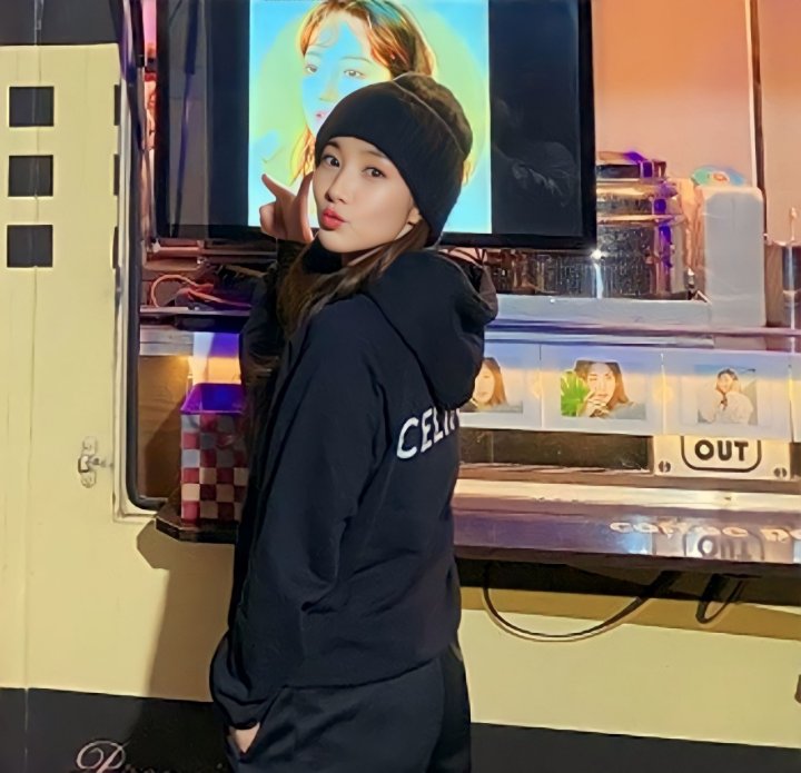 (국내배송, 당일출고) 셀린느 백 로고 기모 후드티 (박민영 착용)