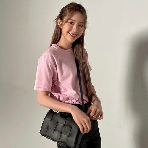 보테가베네타 인트레치아토 위빙 미디엄 크로스바디 백 블랙 -오마이걸 지호 등 연예인 다수착용!!-재입고 퀄리티보강