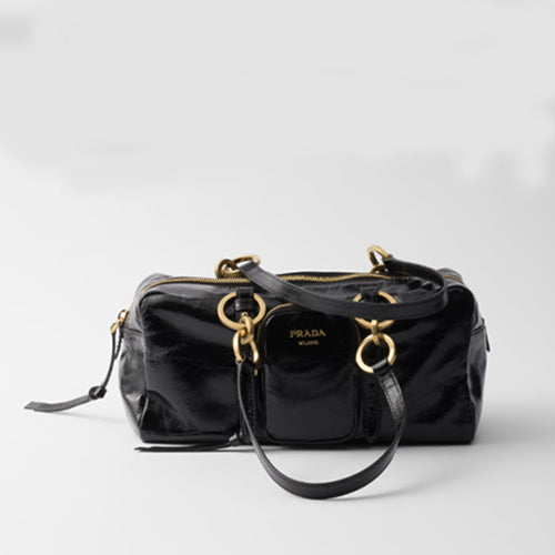 프라다 댕글 가죽 미디엄 탑 핸들백