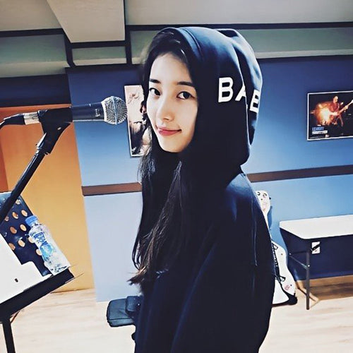 (국내배송, 당일출고) 발렌시아가 네임 로고 후드 티셔츠 (수지, 박서준, 산다라박 착용)